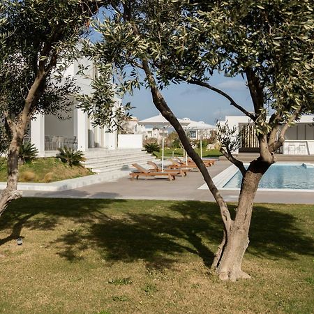 Tzanis Resort Skyros Exteriör bild